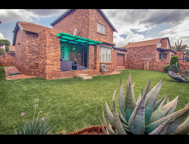 2 BEDROOM APARTMENT FOR SALE IN WELTEVREDEN PARK
